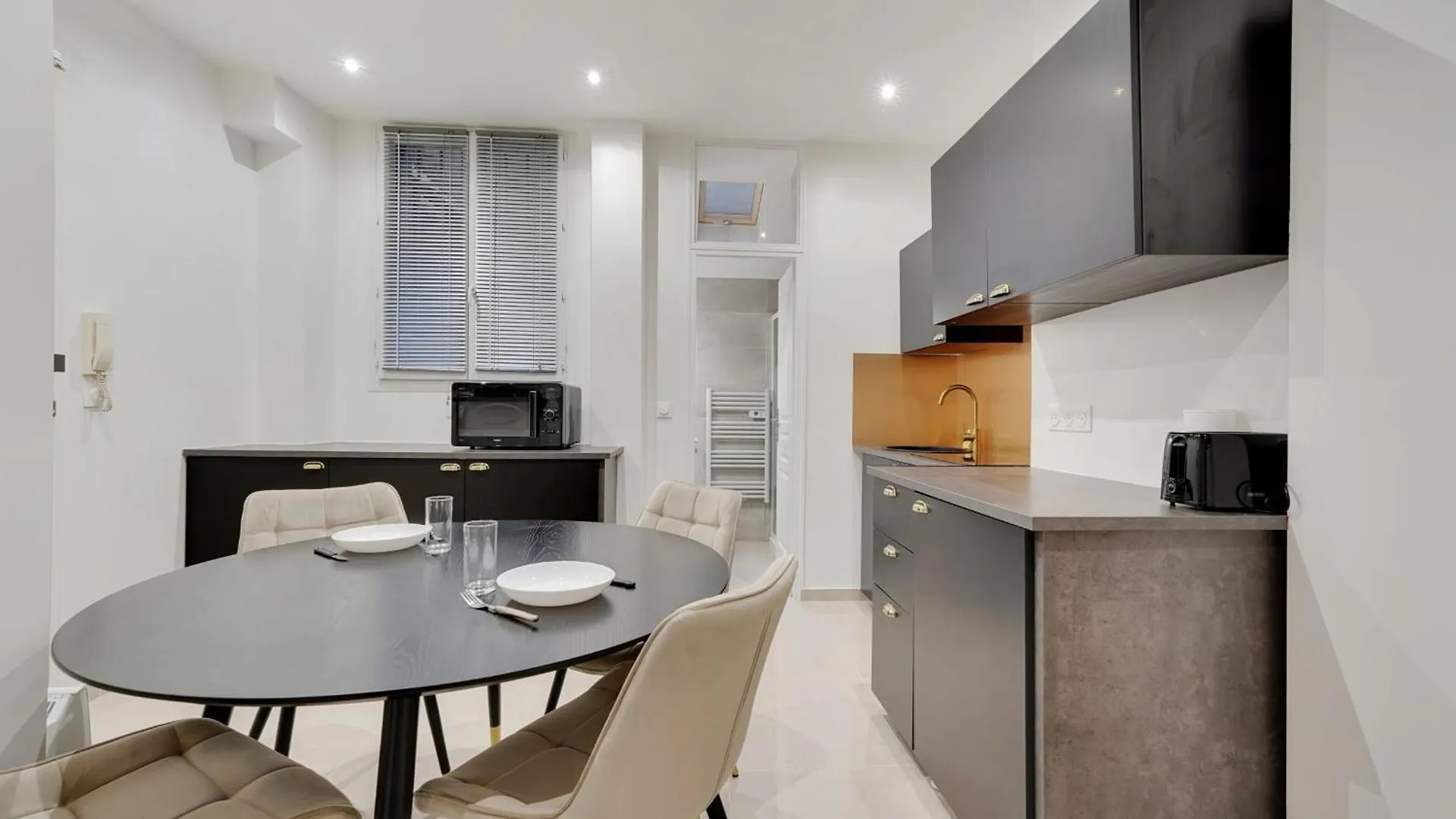 Comfortable Apartment Marx Dormoy Paris 0*,  France